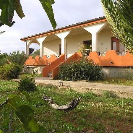 Casa Ciarciolia Марина-ди-Модика